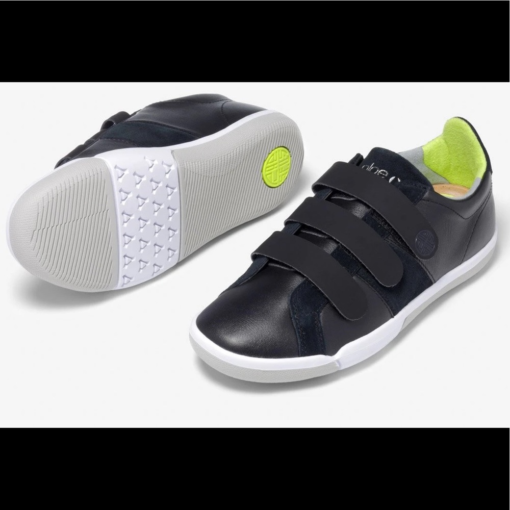 Men's Black Casual Sneakers